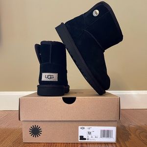 Toddler Girls Uggs Worn Once!